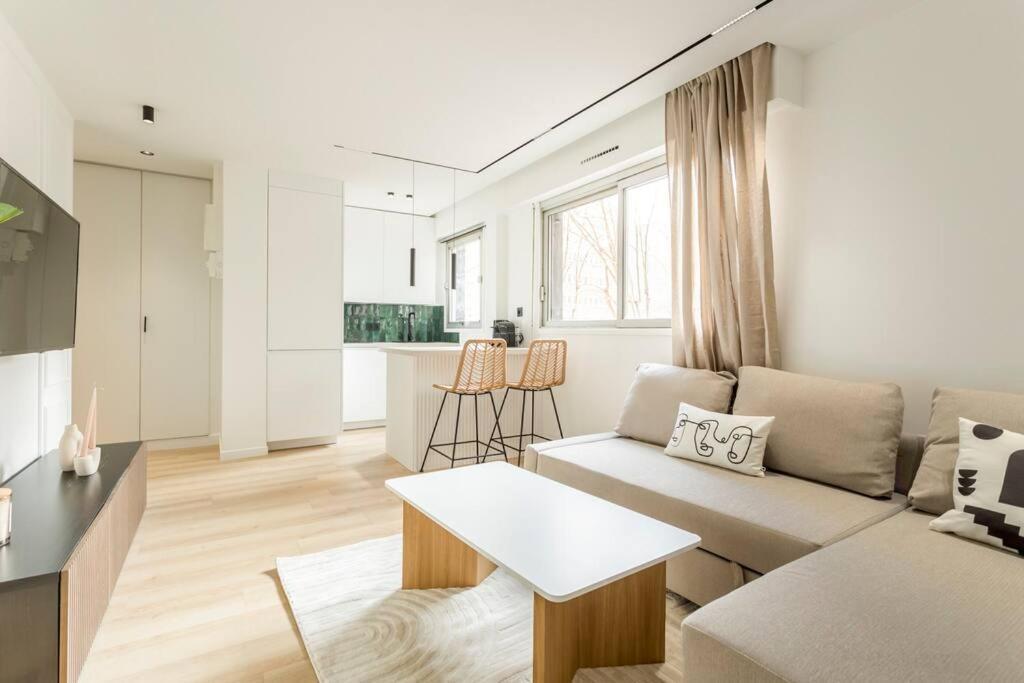 Luxurious 3 Min Walk From Eiffel Tower Daire Paris Dış mekan fotoğraf