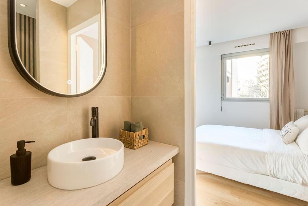 Luxurious 3 Min Walk From Eiffel Tower Daire Paris Dış mekan fotoğraf