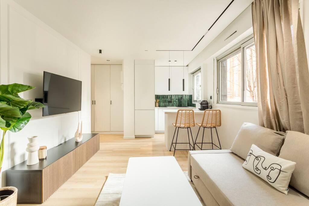 Luxurious 3 Min Walk From Eiffel Tower Daire Paris Dış mekan fotoğraf