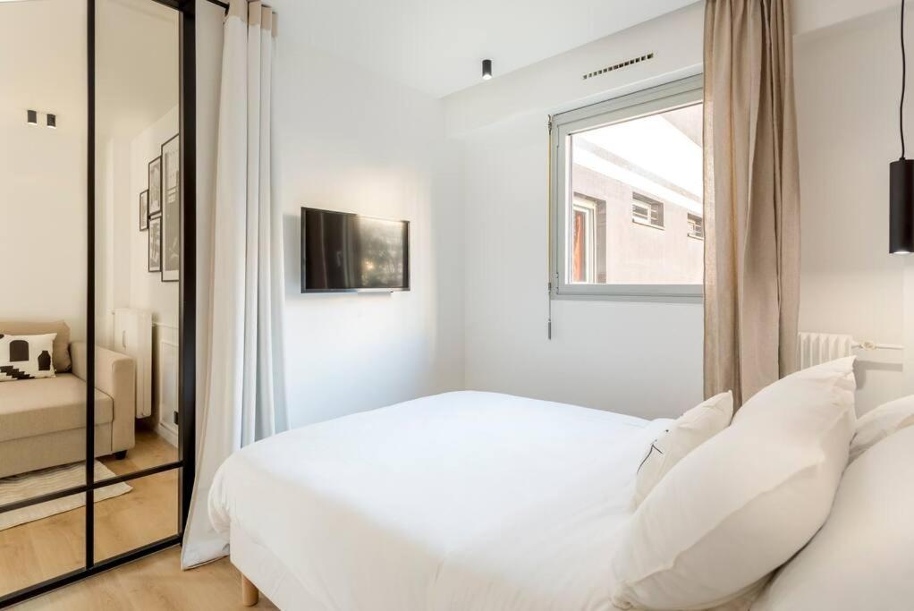 Luxurious 3 Min Walk From Eiffel Tower Daire Paris Dış mekan fotoğraf